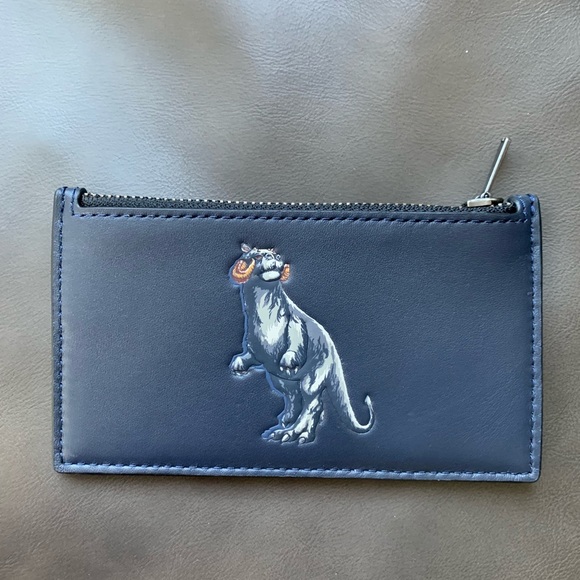 STAR WARS X COACH ZIP CARD CASE WITH TAUNTAUN - Picture 1 of 5